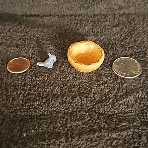 Vintage Hagen-Renaker Bluebird/Bluejay and Nest, 1970s retired